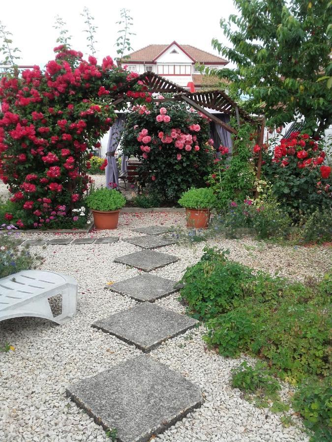 Casa Ellamy Hotel Două Mai Eksteriør billede